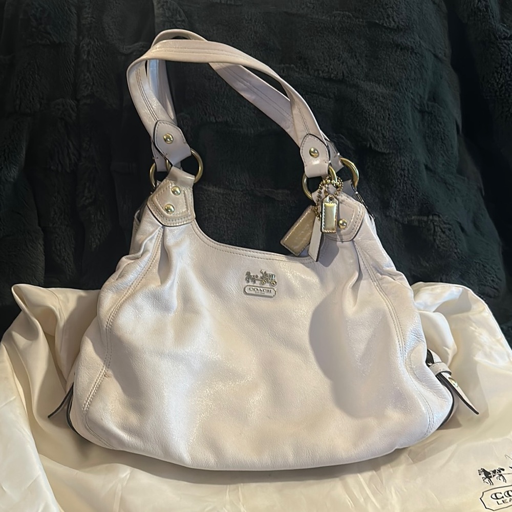 Coach White Modern Leather Shoulder Bag